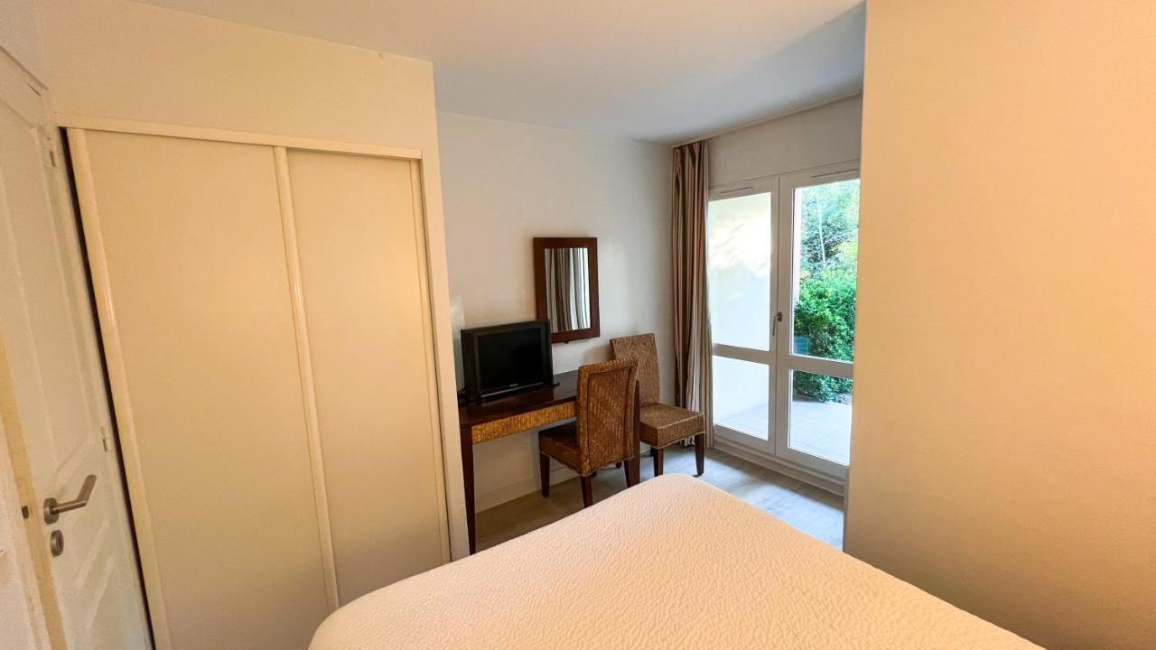 6-Person Apartment With Swimming Pool Tennis Court And Free Parking 25 Le Touquet Eksteriør bilde