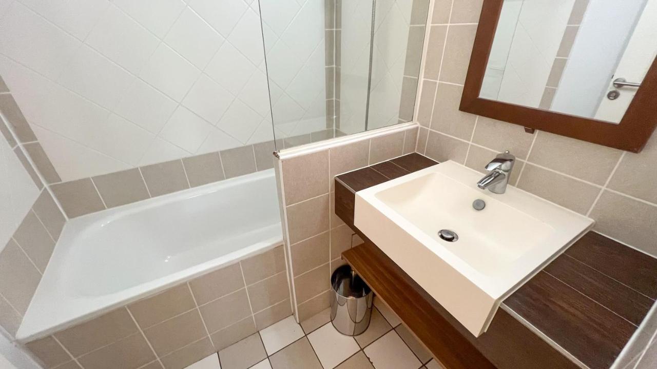 6-Person Apartment With Swimming Pool Tennis Court And Free Parking 25 Le Touquet Eksteriør bilde