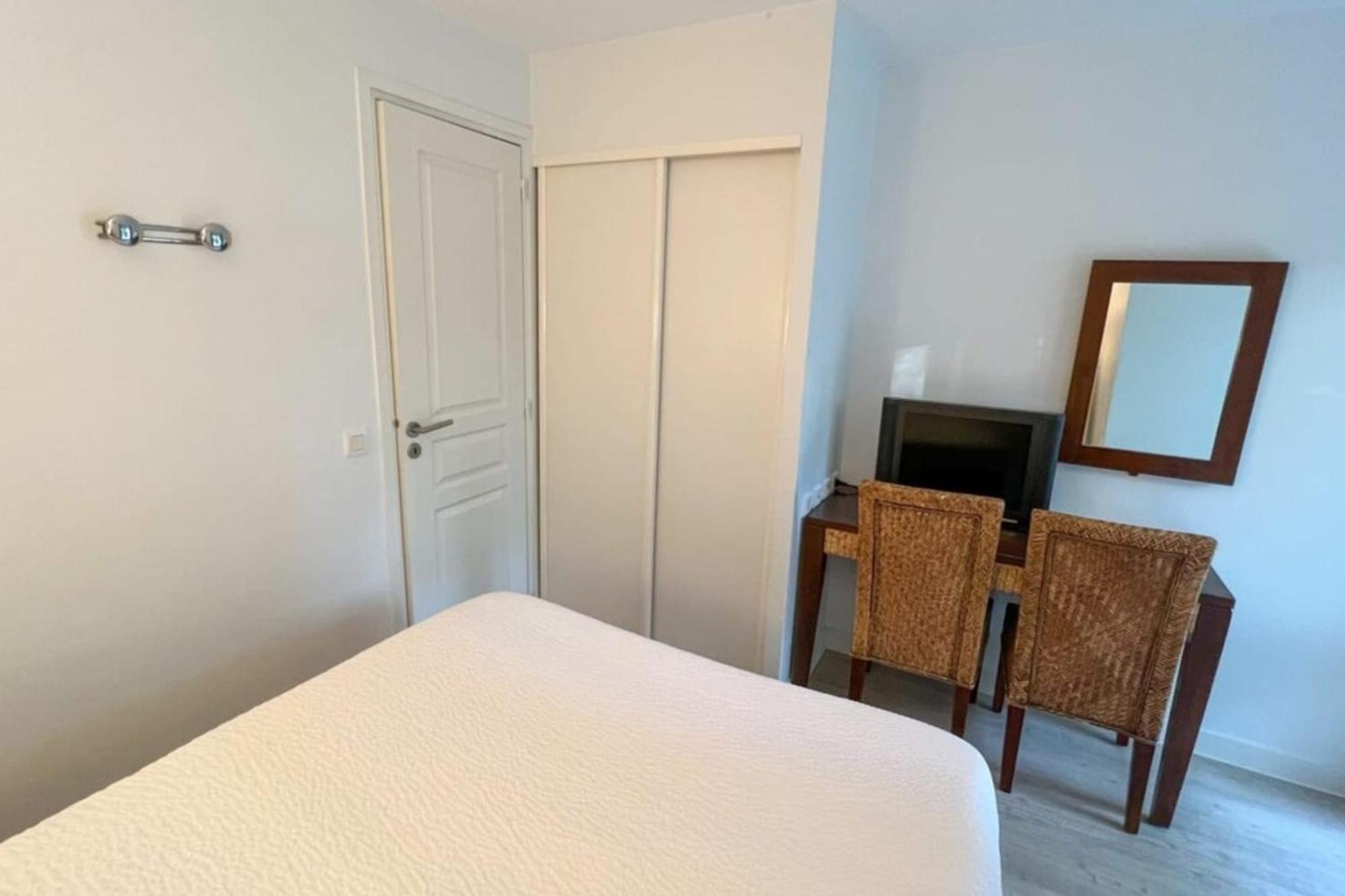 6-Person Apartment With Swimming Pool Tennis Court And Free Parking 25 Le Touquet Eksteriør bilde